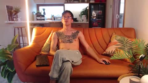 William online show from March 19, 2026, 10:30 am