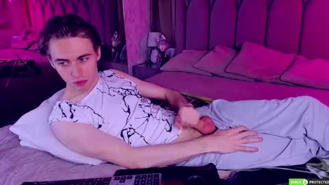 William online show from November 26, 2025, 4:24 am