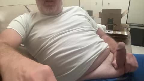 willieb777 online show from November 9, 2025, 5:33 pm