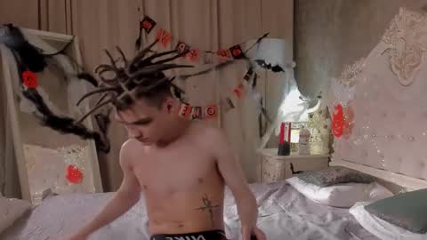 Willie online show from November 2, 2025, 6:49 am