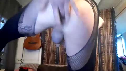 Snapshot of willinganalslut13 chatting on January 23, 2025, 10:01 am willinganalslut13 online show from January 23, 2025, 10:01 am