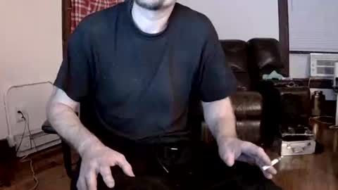 Snapshot of willydogg83 chatting on November 10, 2025, 1:26 am willydogg83 online show from November 10, 2025, 1:26 am