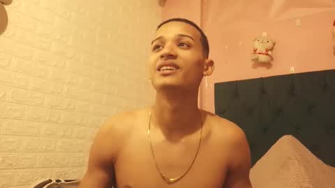 willytal2025 online show from December 19, 2025, 2:18 am