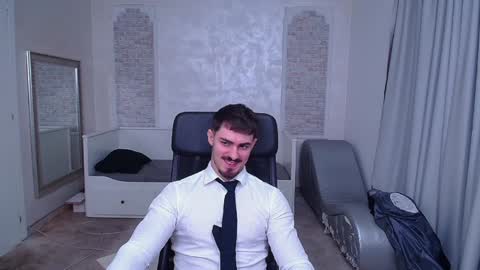 Snapshot of wilsonjules chatting on December 29, 2024, 5:01 pm WilsonJules online show from December 29, 2024, 5:01 pm