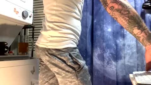 Snapshot of wiltryanything2x chatting on February 22, 2025, 5:12 am Will online show from February 22, 2025, 5:12 am