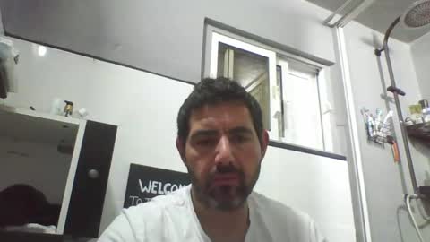 Snapshot of windowpane5 chatting on January 4, 2025, 6:09 pm windowpane online show from January 4, 2025, 6:09 pm