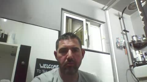 Snapshot of windowpane5 chatting on January 14, 2025, 8:04 pm windowpane online show from January 14, 2025, 8:04 pm