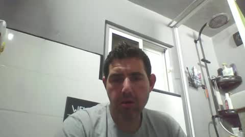 Snapshot of windowpane5 chatting on February 19, 2025, 10:42 pm windowpane online show from February 19, 2025, 10:42 pm