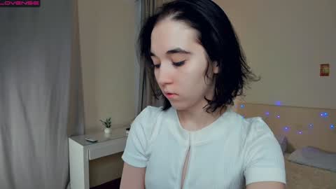 Snapshot of wine_on_lips chatting on January 12, 2025, 7:11 am Amalia and Mia online show from January 12, 2025, 7:11 am