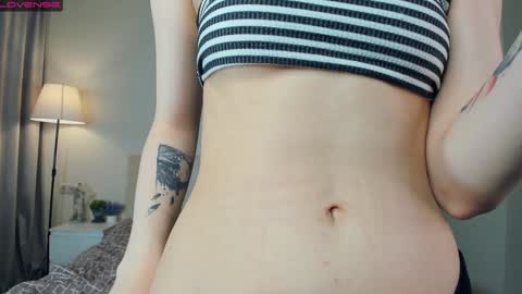 Snapshot of wine_on_lips chatting on January 15, 2025, 7:15 am Amalia and Mia online show from January 15, 2025, 7:15 am