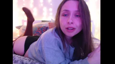 Eevie online show from January 13, 2025, 2:39 am