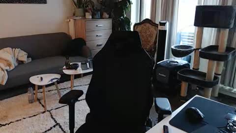 Snapshot of winnydepooh chatting on November 16, 2025, 8:31 am cream36 online show from November 16, 2025, 8:31 am