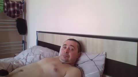 winston1982q online show from April 12, 2026, 8:41 am