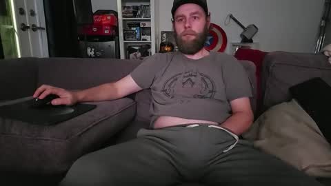 winter117 online show from December 19, 2025, 12:50 am