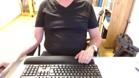 winterfreund99 online show from December 21, 2025, 12:56 pm