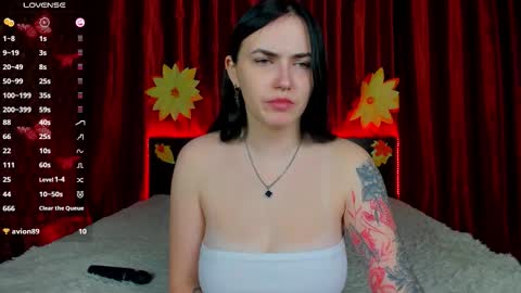 Kira online show from November 11, 2025, 7:19 am