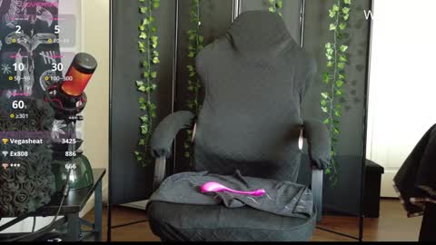 Amanda online show from January 26, 2025, 6:48 pm