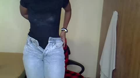 Snapshot of wizzia_khalifa chatting on January 10, 2025, 8:40 am girlie o online show from January 10, 2025, 8:40 am