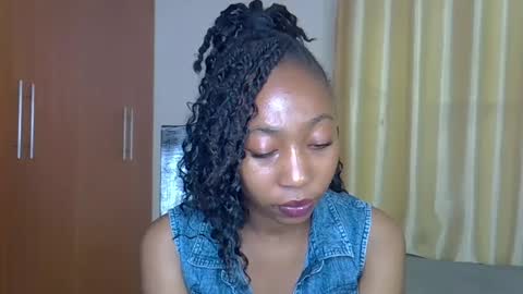 Snapshot of wizzia_khalifa chatting on March 8, 2025, 7:38 am girlie o online show from March 8, 2025, 7:38 am