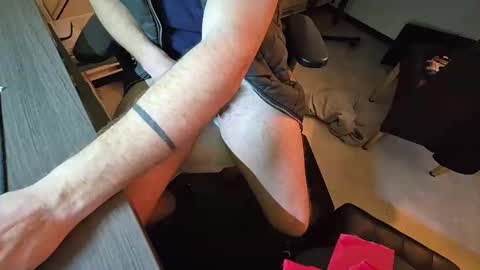 wnhz27 online show from January 3, 2025, 4:00 am