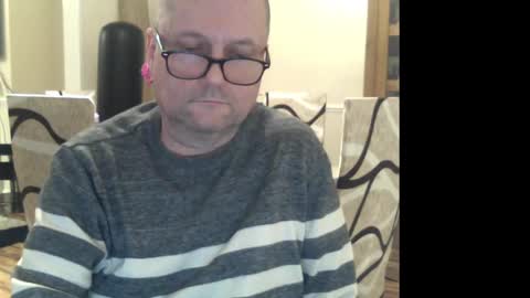 Snapshot of wobble444 chatting on February 20, 2025, 1:03 am wobble444 online show from February 20, 2025, 1:03 am