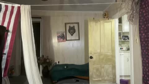 Wolfblazer online show from September 23, 2025, 11:24 am