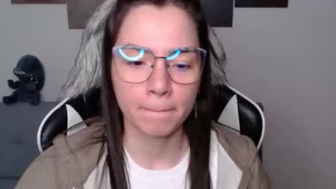 Alex online show from December 1, 2025, 2:05 am