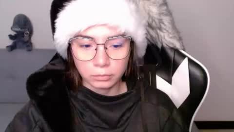 Alex online show from December 18, 2025, 2:06 am