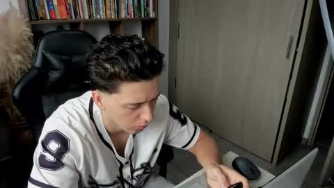 wolker_allan online show from November 16, 2025, 1:06 pm