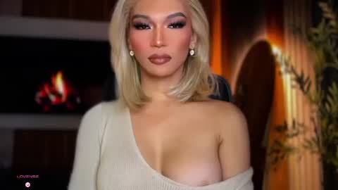 Julia online show from July 27, 2026, 4:41 am