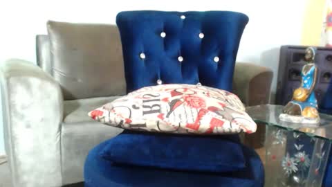 SHENIEL RODRIGUEZ online show from December 7, 2024, 2:57 pm