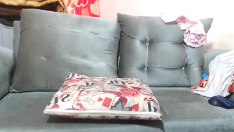 SHENIEL RODRIGUEZ online show from December 12, 2024, 9:04 pm