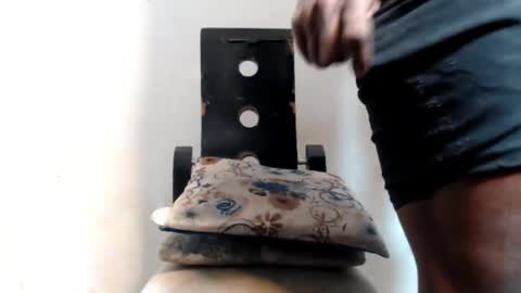 SHENIEL RODRIGUEZ online show from January 19, 2025, 5:37 am