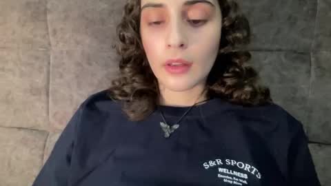 Snapshot of wonderland_stia chatting on October 13, 2025, 12:05 pm Stia online show from October 13, 2025, 12:05 pm