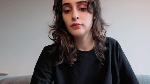 Stia online show from March 31, 2026, 5:19 am