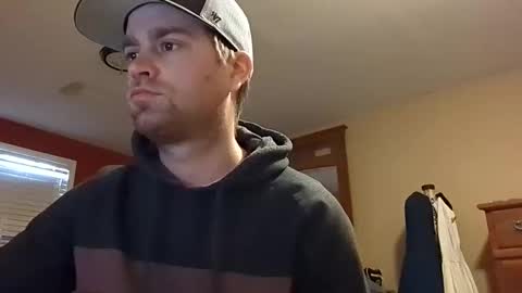 woodeee77 online show from February 28, 2025, 7:25 pm