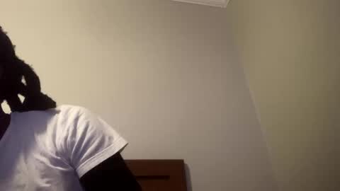 Woodpipe69 online show from March 5, 2025, 2:03 am