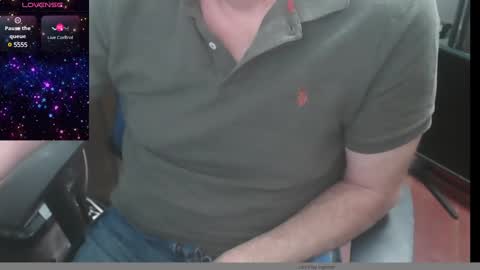 Snapshot of woodworker6473 chatting on December 25, 2024, 12:27 am woodworker6473 online show from December 25, 2024, 12:27 am
