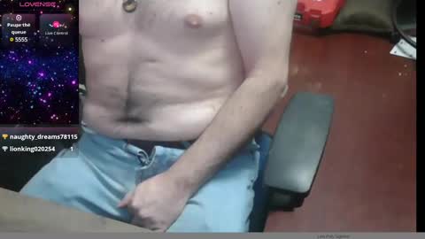 Snapshot of woodworker6473 chatting on February 21, 2025, 12:05 am woodworker6473 online show from February 21, 2025, 12:05 am