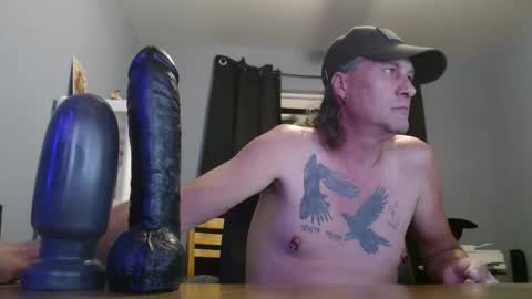 Snapshot of woody1nut chatting on November 1, 2025, 1:40 am Woody online show from November 1, 2025, 1:40 am