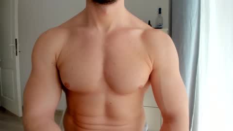 Snapshot of woolfiie chatting on March 3, 2026, 10:43 am Wolfie online show from March 3, 2026, 10:43 am