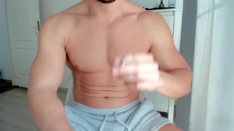 Snapshot of woolfiie chatting on March 4, 2026, 7:47 am Wolfie online show from March 4, 2026, 7:47 am