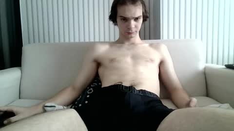 Snapshot of wooziemoo325 chatting on November 3, 2025, 3:08 am Steve Brand online show from November 3, 2025, 3:08 am