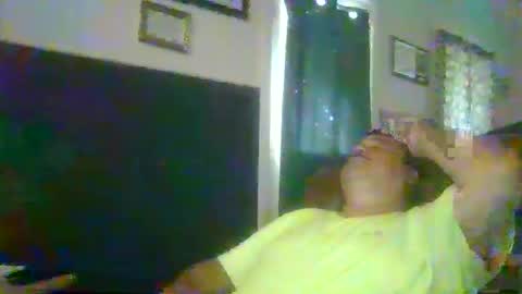 Snapshot of woperator3 chatting on December 7, 2024, 7:21 pm woperator3 online show from December 7, 2024, 7:21 pm