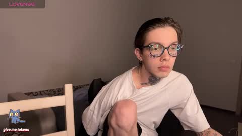 Arnika and Simon online show from February 22, 2025, 9:59 pm