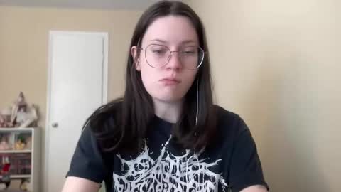 Lucina online show from January 6, 2025, 6:31 pm