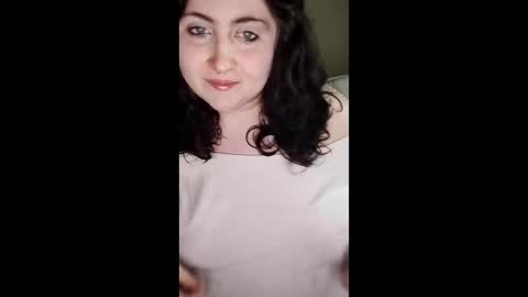 Clementine  online show from April 15, 2026, 5:47 am