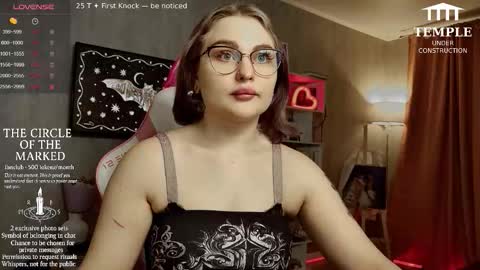 Snapshot of wounded_goddess chatting on September 24, 2025, 4:10 pm Goddess Sophy online show from September 24, 2025, 4:10 pm