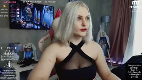 Snapshot of wounded_goddess chatting on October 12, 2025, 8:02 am Goddess Sophy online show from October 12, 2025, 8:02 am