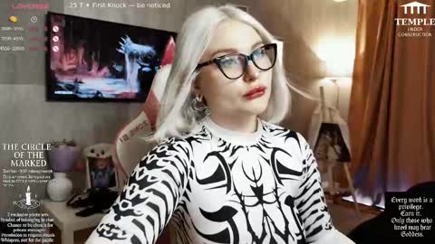 Snapshot of wounded_goddess chatting on October 13, 2025, 6:24 am Goddess Sophy online show from October 13, 2025, 6:24 am